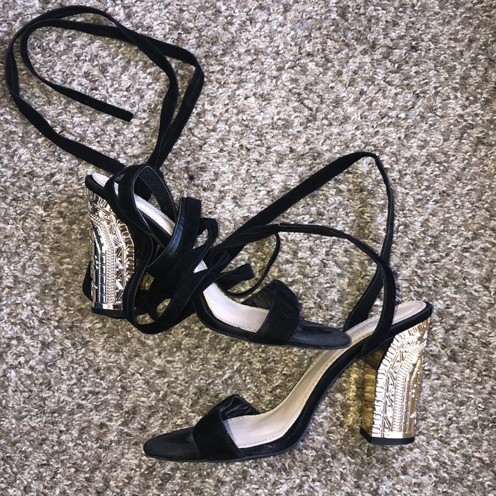 Tie up heels with gold accent